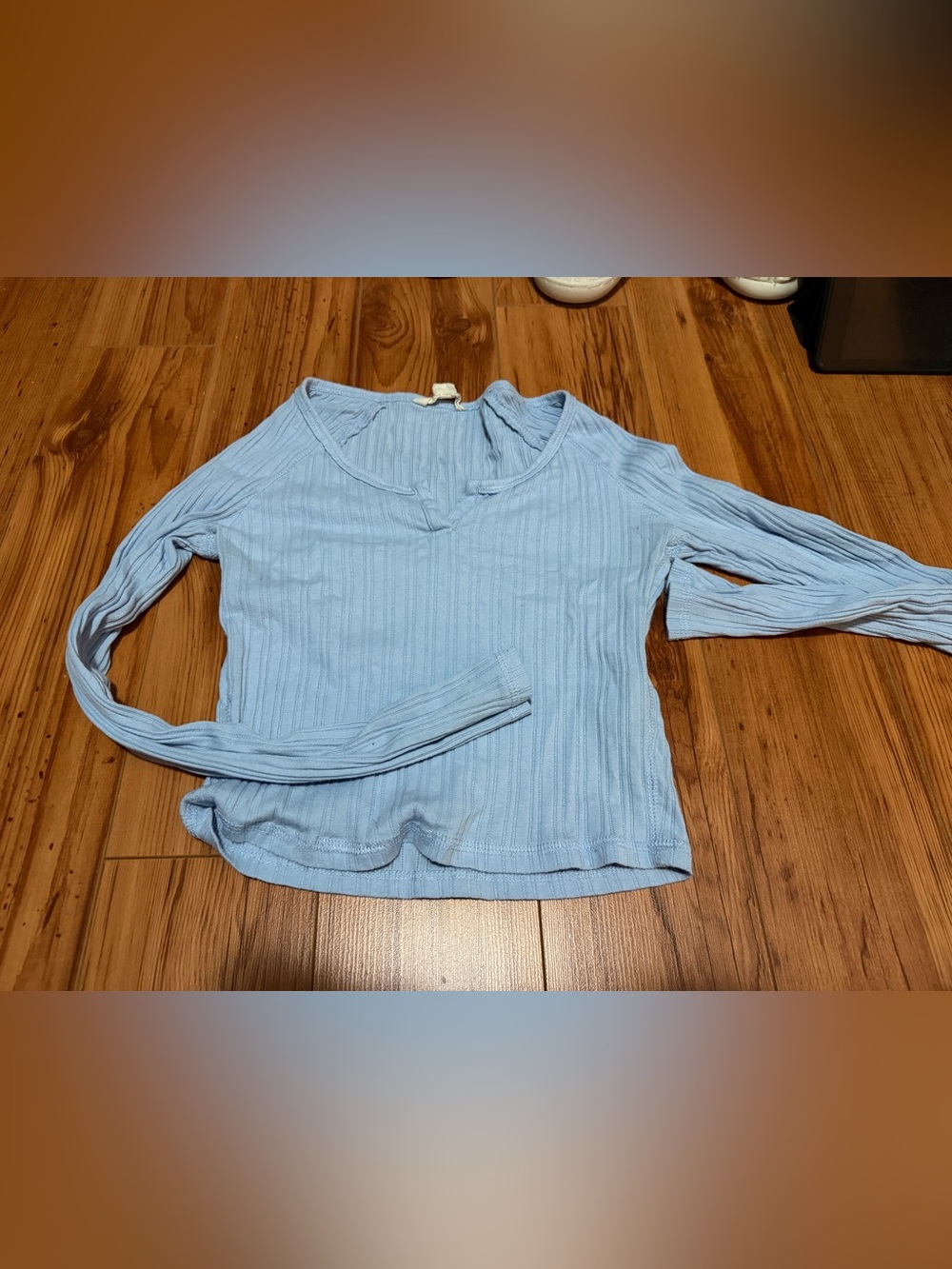 Ribbed Light Blue V-Neck Long Sleeve Tee